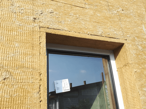 Izolatie vata bazaltica pentru fatada realizata de echipa renoVATA
